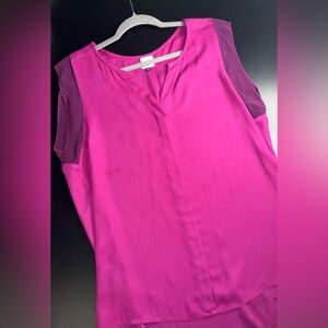 Cabi "Campo Top" Magenta Sleeveless Blouse Size Medium EUC